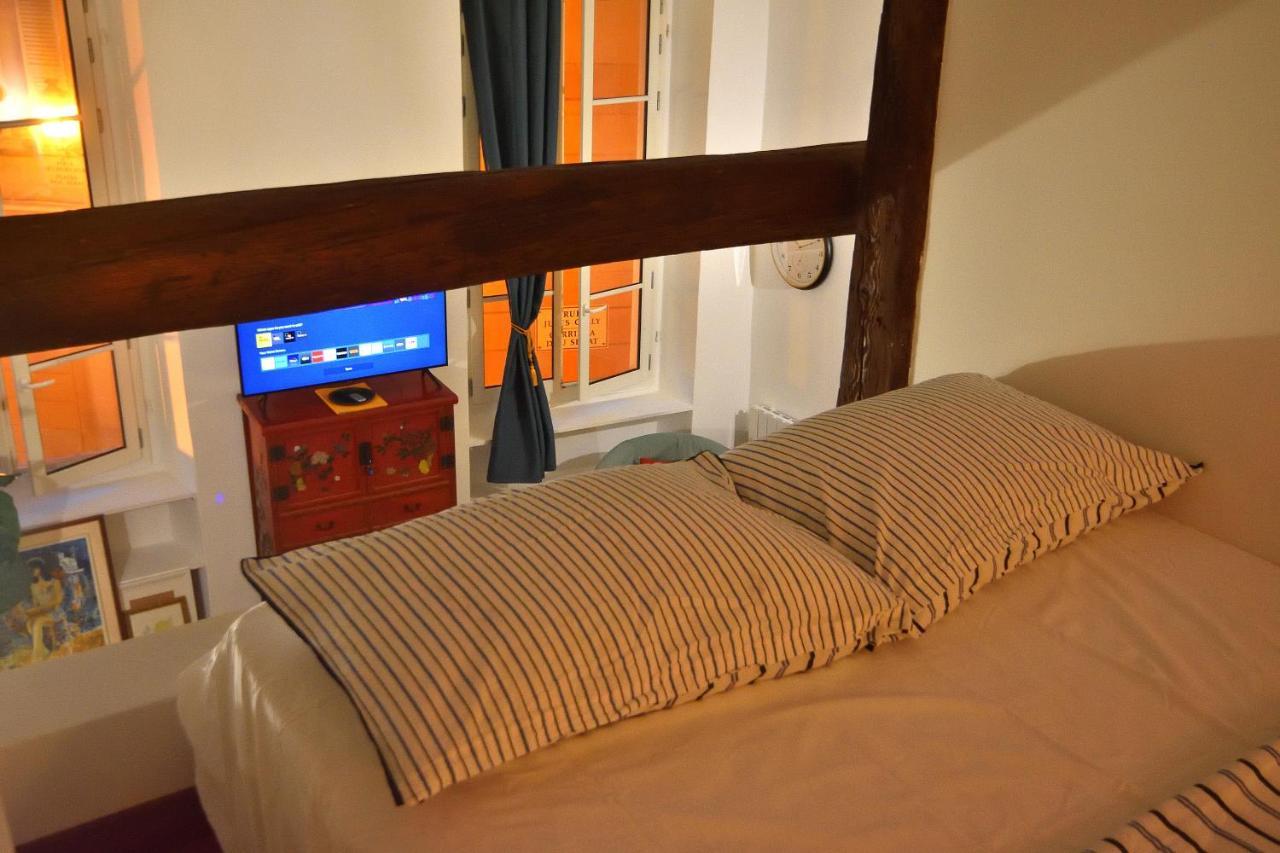Apartment 33 On The Old Historic Senate Square Nice Ngoại thất bức ảnh
