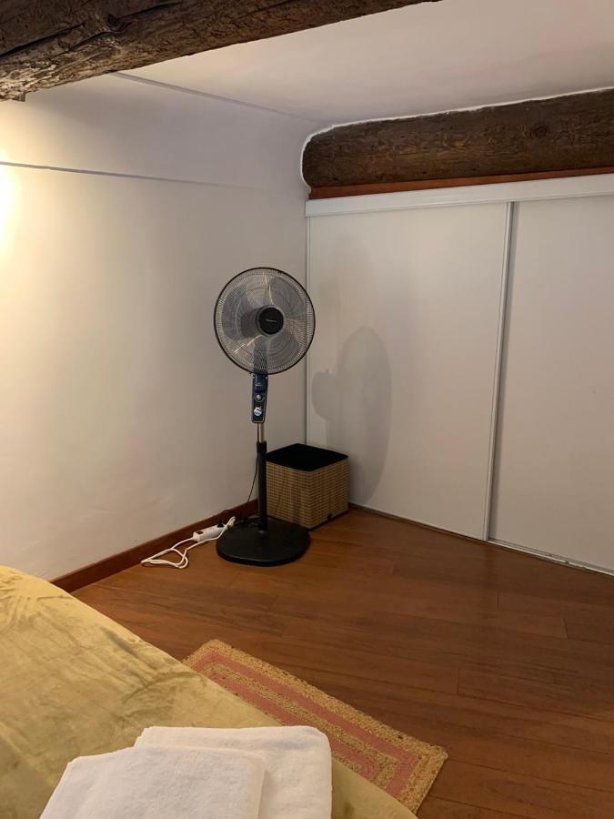 Apartment 33 On The Old Historic Senate Square Nice Ngoại thất bức ảnh
